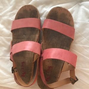 Women’s sandals
